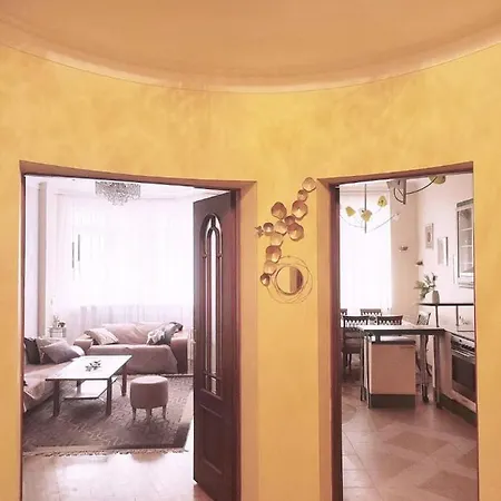 Alik Cozzy Place Skopje